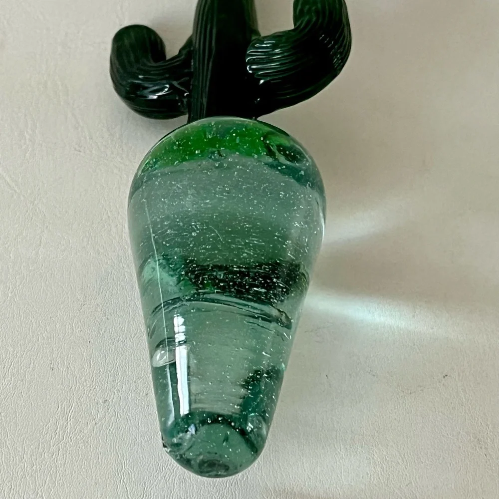 Green and Clear Glass Cactus stopper